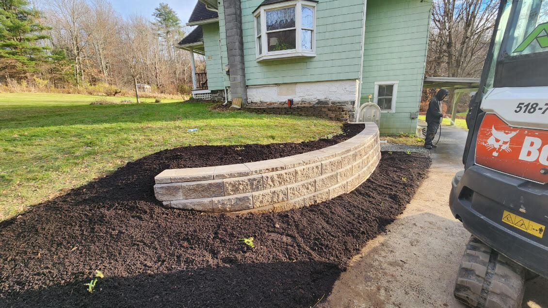 Retaining wall - side view