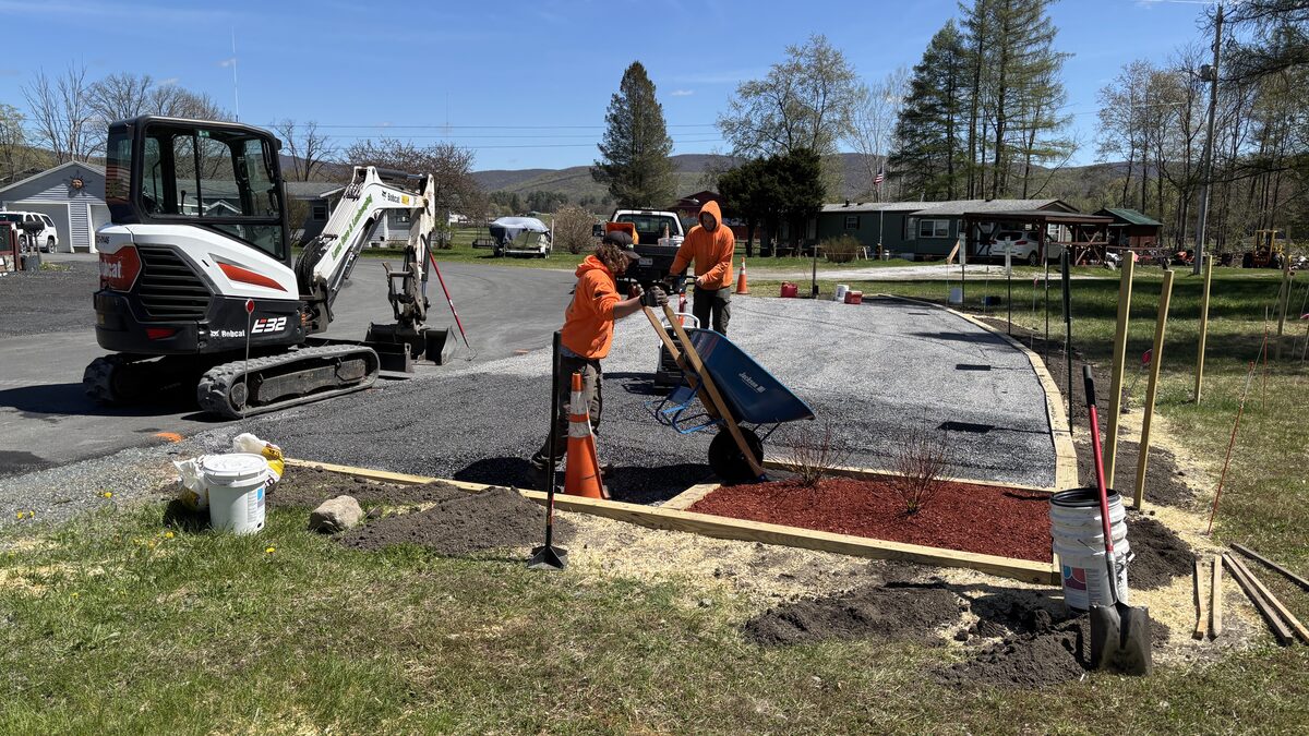 Grading & Drainage project photo 01